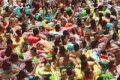 Rush to the swimming pool in China