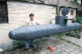 Anhui Province: Genius farmer made submarine